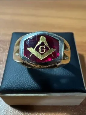 Accessories | Vintage Freemason Masonic Red Ruby Signet Ring 1k Yellow ...